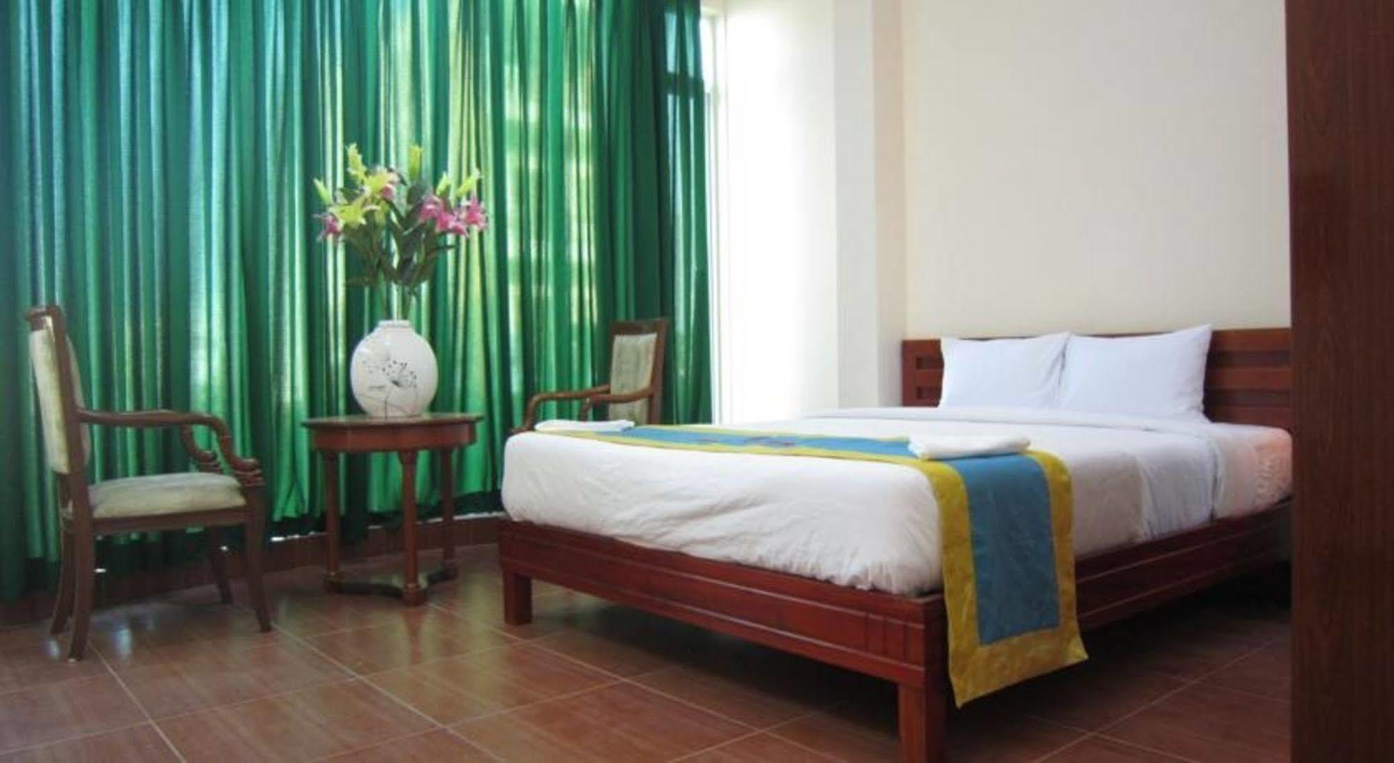 Oyo 523 Phuc Khanh Hotel Хошимин Экстерьер фото